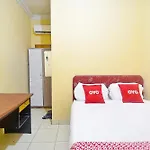 Oyo 90463 A2B Guesthouse