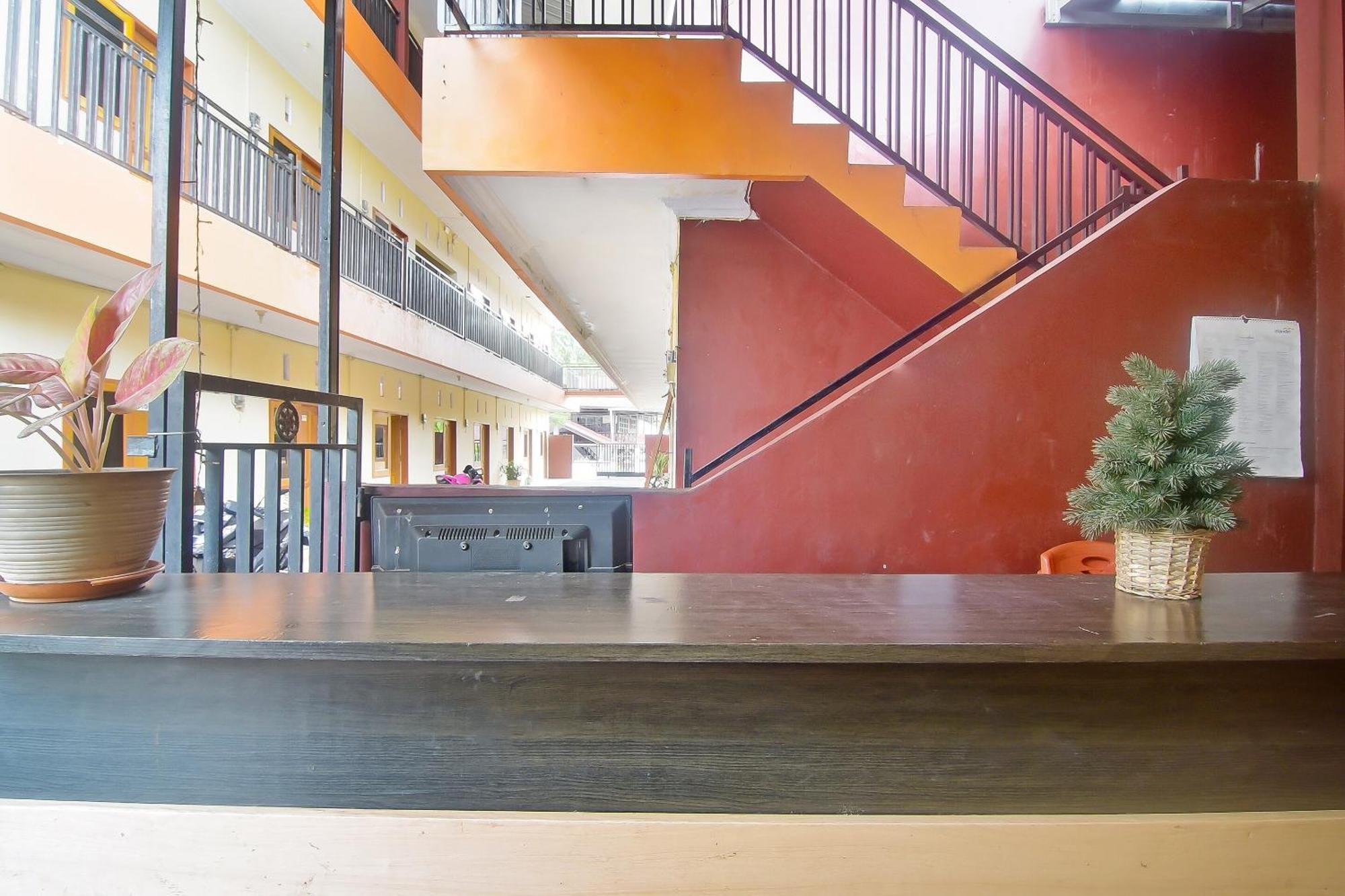Hotel Oyo 90463 A2b *